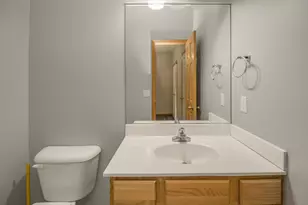614 Southbridge Dr, Northfield, MN 55057 - Photo 7