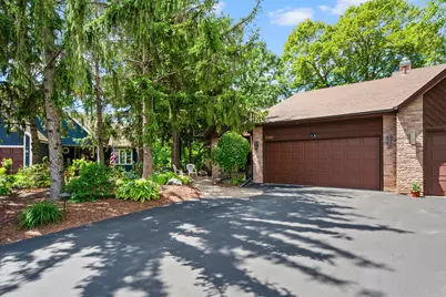 6884 Stonewood Court, Eden Prairie, MN 55346 - Photo 7