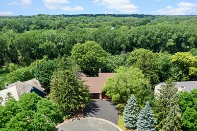6884 Stonewood Court, Eden Prairie, MN 55346 - Photo 9