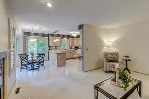 2201 Ferris Ln, Roseville, MN 55113 - Photo 7
