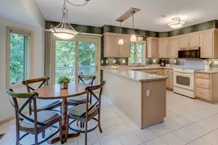 2201 Ferris Ln, Roseville, MN 55113 - Photo 5