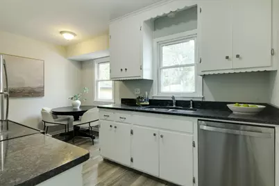 5718 Sumter Avenue N, Crystal, MN 55428 - Photo 11
