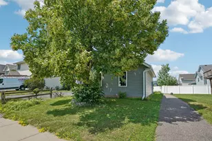1113 Hickory St, Farmington, MN 55024 - Photo 3