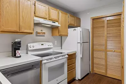 2240 Ranchview Lane N #80, Plymouth, MN 55447 - Photo 7