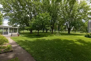 54769 270th St, Austin, MN 55912 - Photo 35