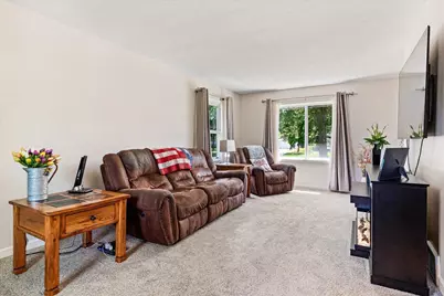 11240 Norway Street NW, Coon Rapids, MN 55448 - Photo 9