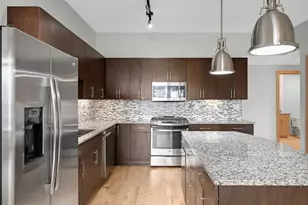 1120 S 2nd St, Minneapolis, MN 55415 - Photo 9