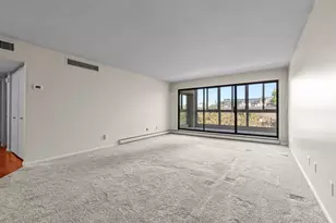 4075 W 51st St, Edina, MN 55424 - Photo 9