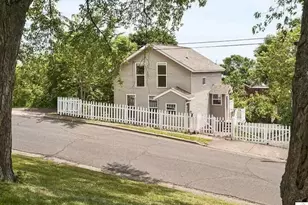 24 S Cascade St, Duluth, MN 55806 - Photo 1