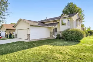 1432 Benson Blvd W, Stillwater, MN 55082 - Photo 3