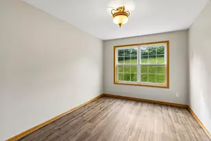 4926 Rusten Rd, Eagan, MN 55122 - Photo 11