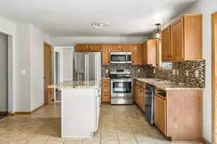 4926 Rusten Rd, Eagan, MN 55122 - Photo 15