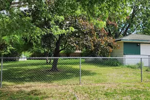 7008 Florida Ave N, Brooklyn Park, MN 55428 - Photo 5