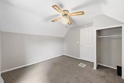 1004 Western Avenue N, Saint Paul, MN 55117 - Photo 15