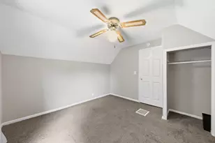 1004 Western Ave N, Saint Paul, MN 55117 - Photo 15