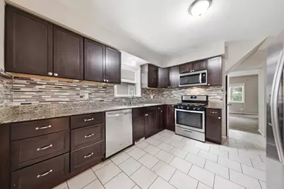 1004 Western Avenue N, Saint Paul, MN 55117 - Photo 7