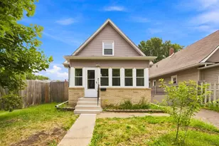 1004 Western Ave N, Saint Paul, MN 55117 - Photo 1