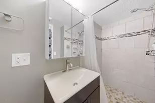 1004 Western Ave N, Saint Paul, MN 55117 - Photo 19