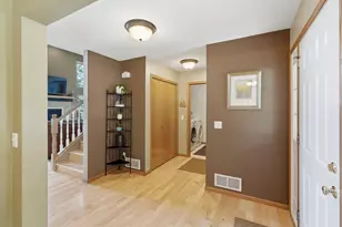 1576 La Mar Dr, North Mankato, MN 56003 - Photo 3