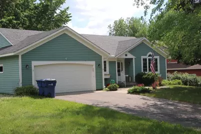 906 21st Street SE, Saint Cloud, MN 56304 - Photo 1