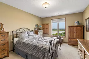 10102 Indigo Dr, Eden Prairie, MN 55347 - Photo 11