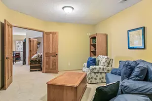 10102 Indigo Dr, Eden Prairie, MN 55347 - Photo 13