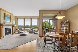 10102 Indigo Dr, Eden Prairie, MN 55347 - Photo 5