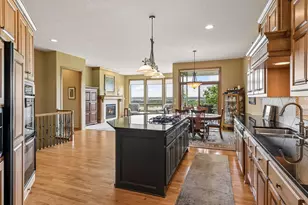 10102 Indigo Dr, Eden Prairie, MN 55347 - Photo 17
