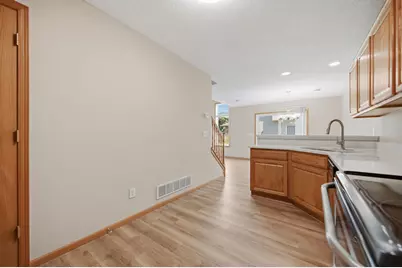 17077 Eagleview Way, Farmington, MN 55024 - Photo 5