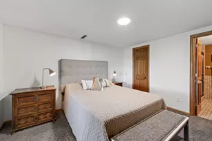 1285 Black Oaks Ct N, Plymouth, MN 55447 - Photo 25