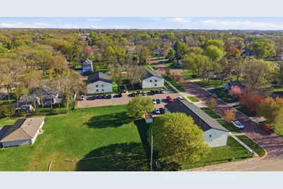120 E 13th Street, Blue Earth, MN 56013 - Photo 5
