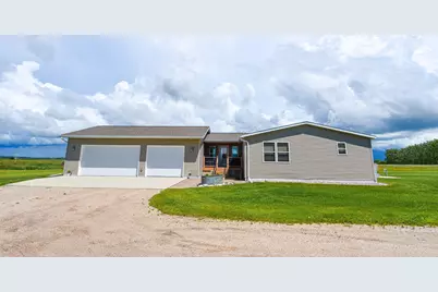 17922 142nd Avenue NE, Thief River Falls, MN 56701 - Photo 1