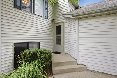 2830 32nd Street S, Moorhead, MN 56560 - Photo 3