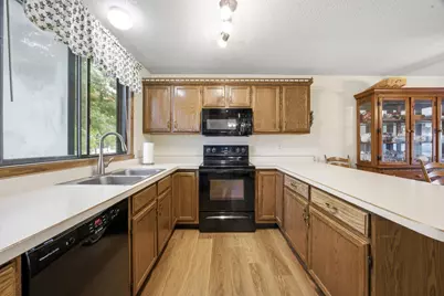 2830 32nd Street S, Moorhead, MN 56560 - Photo 9