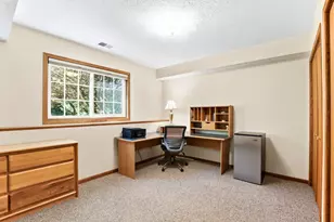 821 Ivy Ln, Eagan, MN 55123 - Photo 17