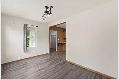 100 3rd Avenue SE, New London, MN 56273 - Photo 23