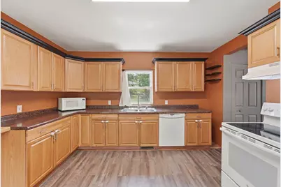 100 3rd Avenue SE, New London, MN 56273 - Photo 9