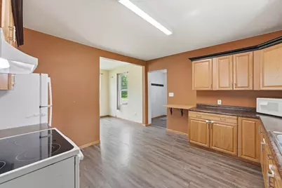 100 3rd Avenue SE, New London, MN 56273 - Photo 13