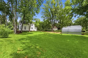 100 3rd Ave SE, New London, MN 56273 - Photo 3