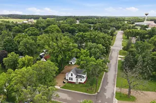 100 3rd Ave SE, New London, MN 56273 - Photo 29