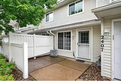 2407 Harvest Way, Chanhassen, MN 55317 - Photo 3