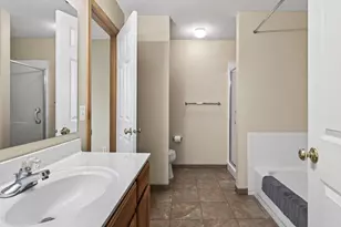 2407 Harvest Way, Chanhassen, MN 55317 - Photo 29