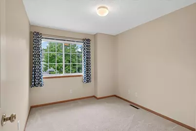 2407 Harvest Way, Chanhassen, MN 55317 - Photo 25