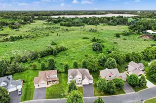 6452 Pheasant Hills Dr, Hugo, MN 55038 - Photo 29