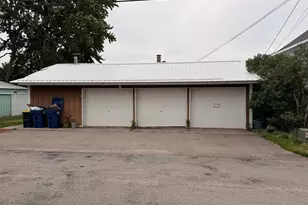 422 S Broadway St, New Ulm, MN 56073 - Photo 29