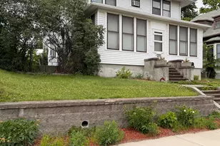 422 S Broadway St, New Ulm, MN 56073 - Photo 1