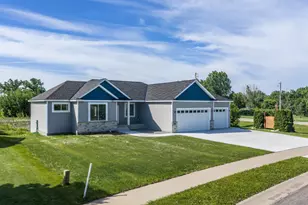 100 Schwinghammer Dr, Albany, MN 56307 - Photo 1