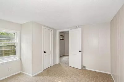 5448 Dupont Avenue N, Brooklyn Center, MN 55430 - Photo 9