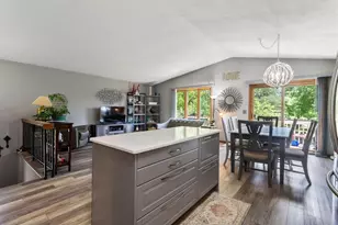 3114 Farnum Dr, Eagan, MN 55121 - Photo 7