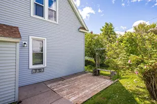 815 E 7th St, Duluth, MN 55805 - Photo 33